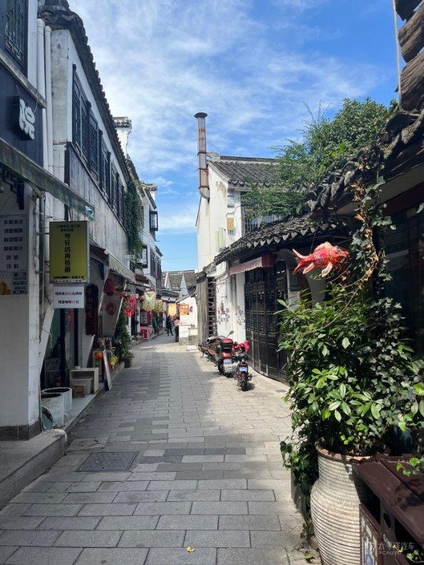 受邀出席